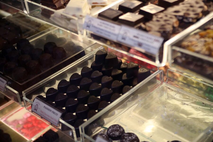 Los Angeles: Old Pasadena Food & Tasting Walking Tour - What the 3.5-hour route feels like