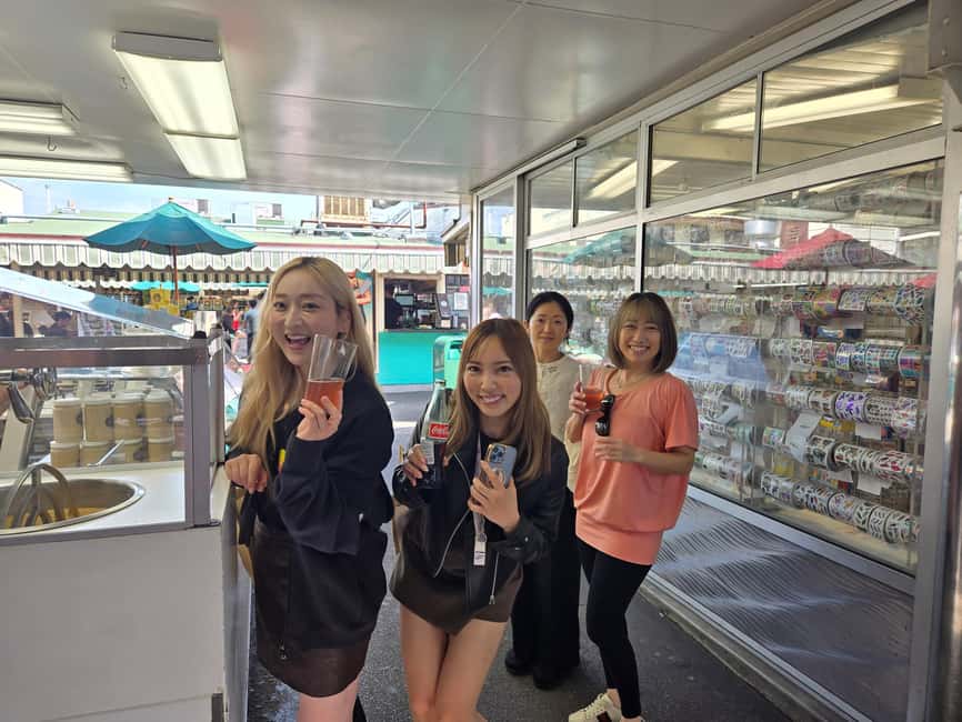 Los Angeles: Original Farmers Market Food & History Tour - Inside the Gourmet Grocery Store