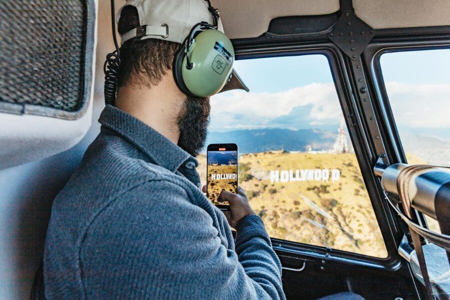 Los Angeles: Private 1-Hour Sightseeing Helicopter Tour - Malibu Canyon and the Santa Monica Mountains