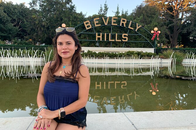 Los Angeles Private Full Day Luxury EV SUV Tour with Hotel Pickup - Venice Beach and the canals show a different LA