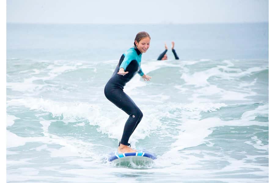 Los Angeles: Private Surfing Lesson with Equipment Rental - Picking the right time from 6:00am to 6:00pm