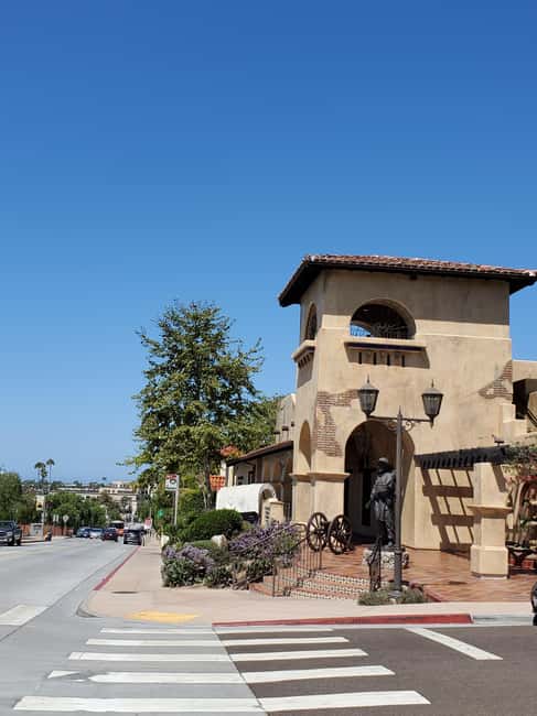 Los Angeles: private tour to San Diego - Downtown shows the city at a quicker pace