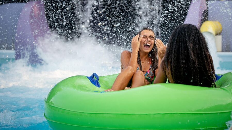 Los Angeles: Raging Waters Admission Ticket - Queues, parking, and the real cost of the day