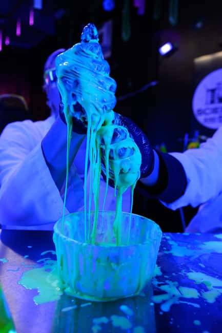 Los Angeles: Science and Sip™ The Drunken Laboratory - Photo moments and the decorated setting