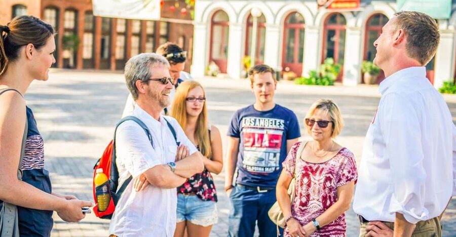 Los Angeles: Small Group Sightseeing Tour - Olvera Street and Union Station: Los Angeles before Hollywood