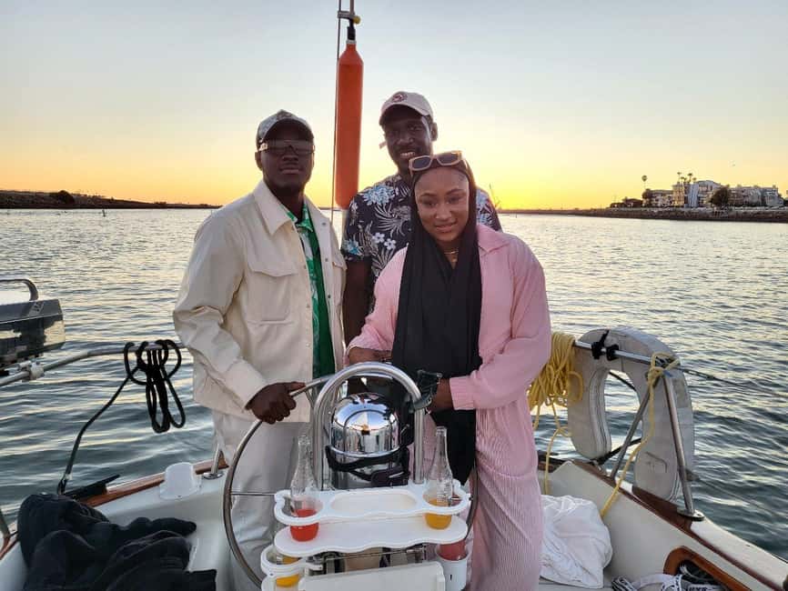 Los Angeles: Sunset Sailing - What to bring and what to leave behind