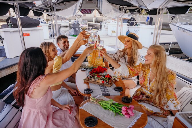 Luxury Shared E-Boat Cruise with Wine, Charcuterie & Sea Lions Spotting - Why the electric boat makes a difference