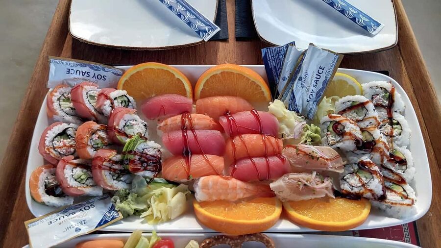 Marina Del Rey: A Romantic Boat Cruise with Sushi & Wine - Key points to know before booking