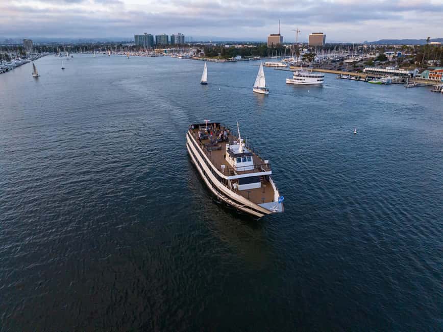 Marina del Rey: City Cruises Champagne Brunch Cruise - How the two hours usually feel