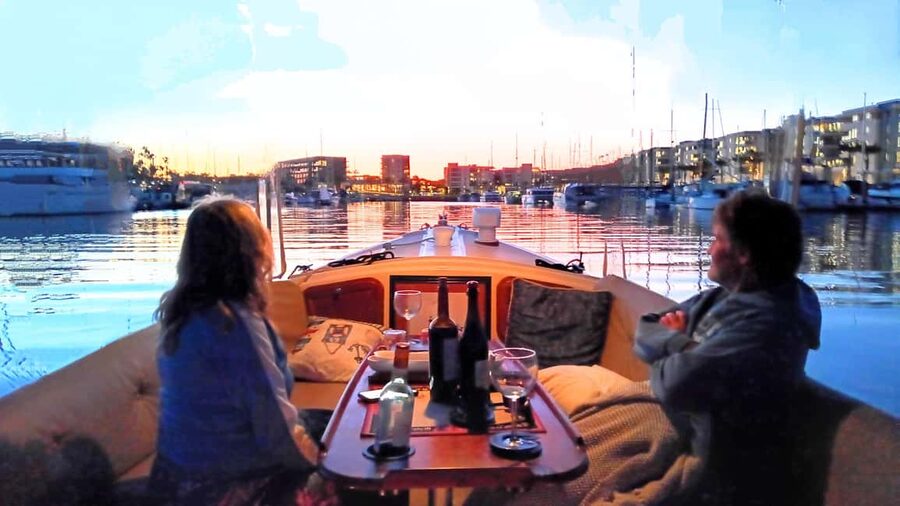Marina del Rey: Wine Cruise &Music+optional Sushi or Dinner - Wine, music, and the optional food choices