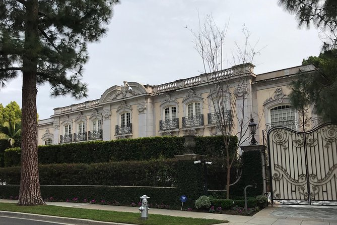 Private 3.5 Hour Sightseeing Tour of Hollywood and Beverly Hills - Beverly Hills, Bel Air, and Greystone Mansion