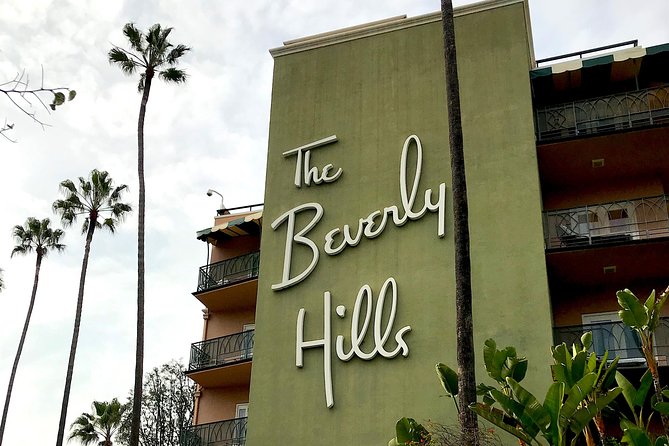 Private 3.5 Hour Sightseeing Tour of Hollywood and Beverly Hills - The Grove, Farmers Market, and everyday Los Angeles