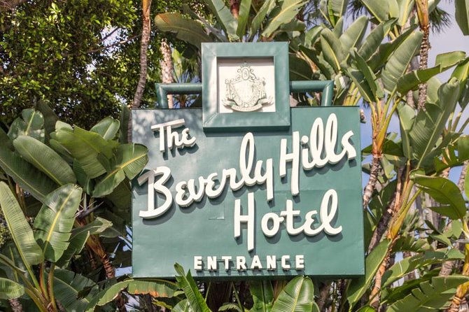 Private 3 Hours Los Angeles Tour - Greystone Mansion provides a pause