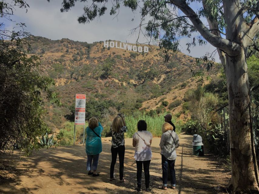 Private Hollywood Sign Adventure Hike - Lunch with Lake Hollywood and the Pacific in view
