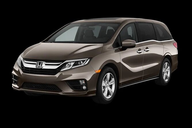Private One-Way Shuttle Service in Long Beach - LAX to hotel: a useful first ride in Los Angeles