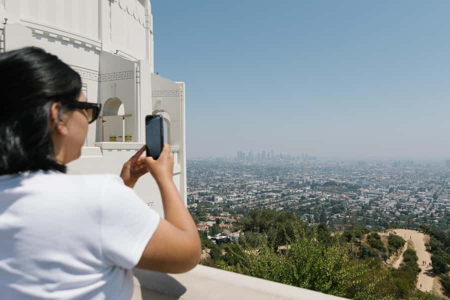 Santa Monica: Best of LA Tour with 3 Iconic Stops - Who should book this tour