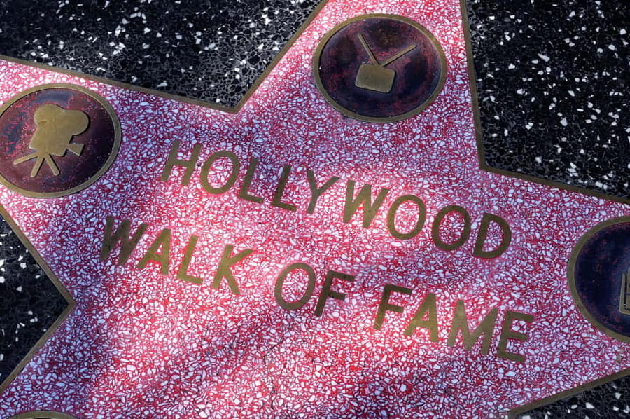 Santa Monica: Hollywood, Beverly Hills & Celebrity Home Tour - The return through San Vicente and Montana Avenue