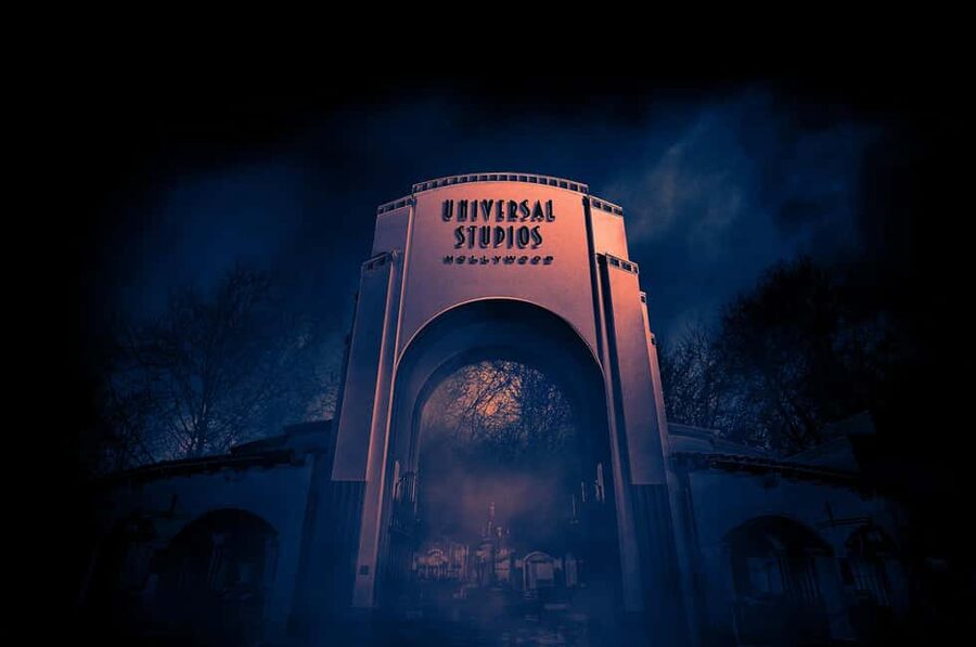 Universal Studios Hollywood: Halloween Horror Nights - The eight haunted houses: the main event
