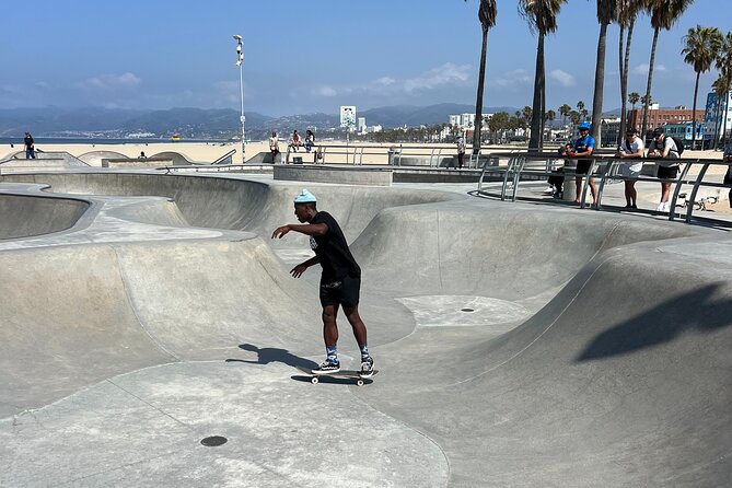 Venice and Santa Monica French Bicycle Tour - Venice Beach canals, murals, and side streets